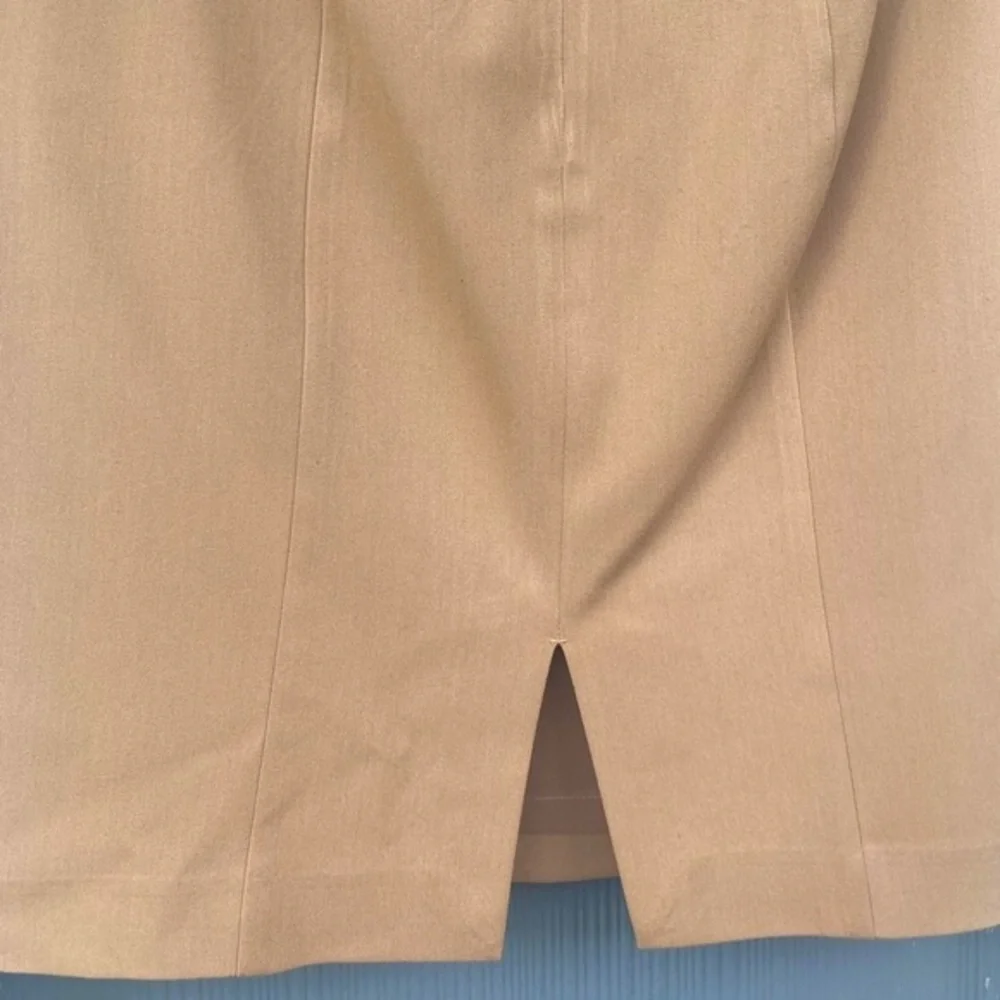 Express tan 2 pocket pencil skirt - Picture 12 of 16